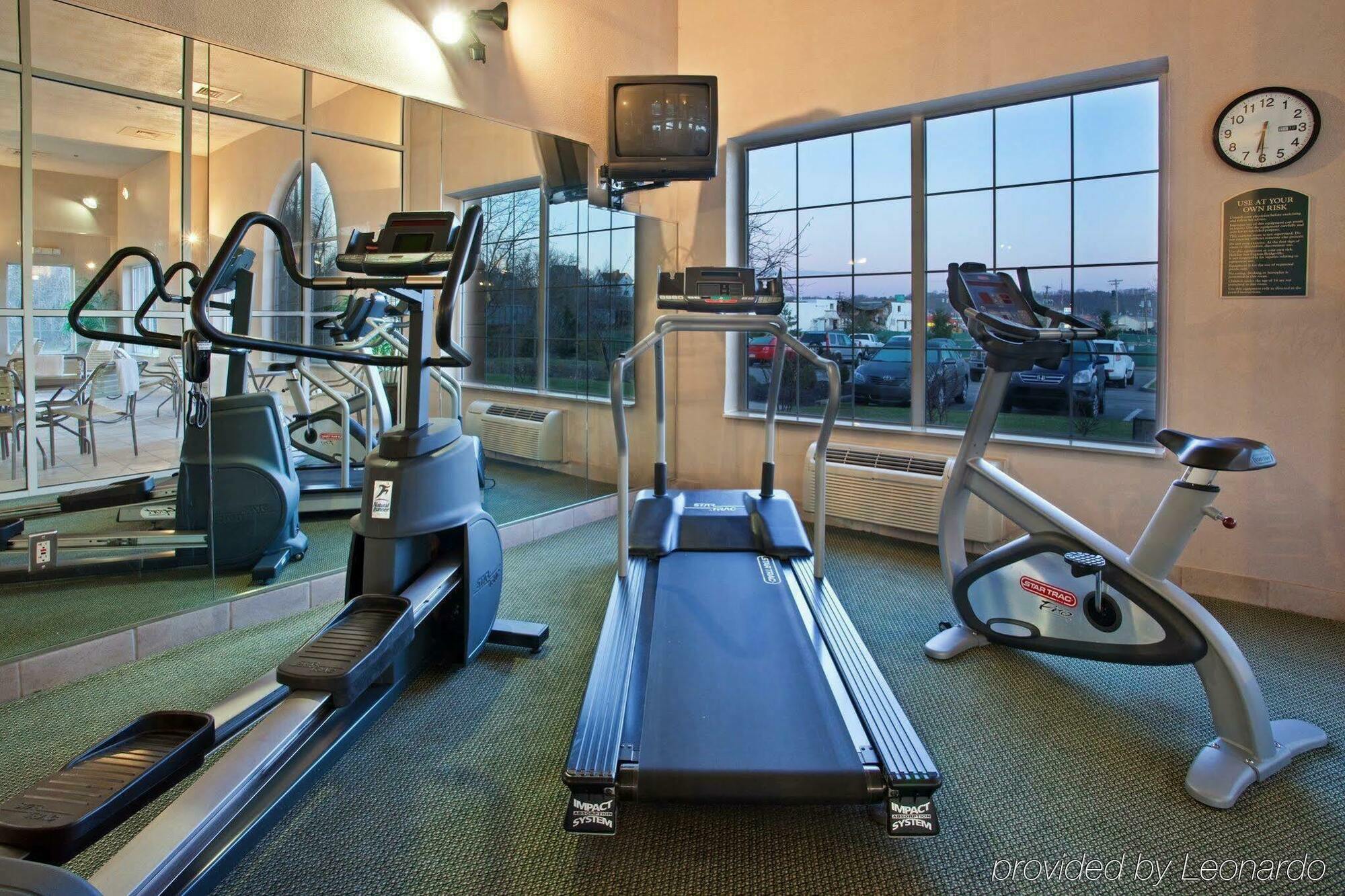 Holiday Inn Express Pittsburgh-Bridgeville By Ihg Екстериор снимка